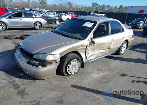 2001 Honda Accord 2.3 Lx from USA, damaged, VIN 1HGCG56441A047318